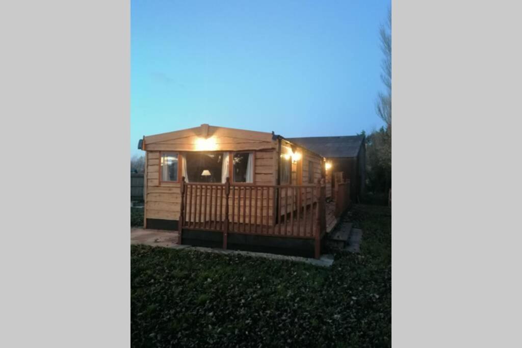 Poplar Lodge Log Caravan Kirkby on Bain Extérieur photo